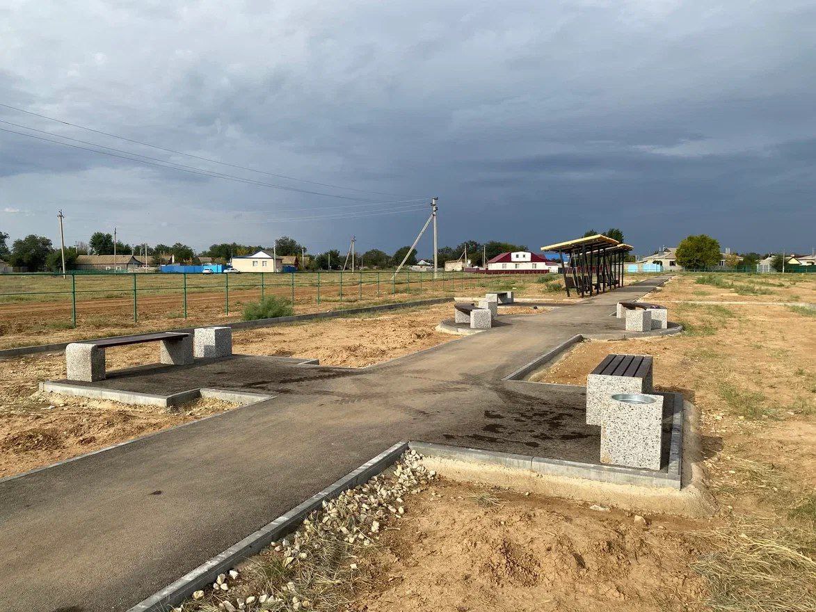 В селе Александров Гай появились две новых зоны отдыха